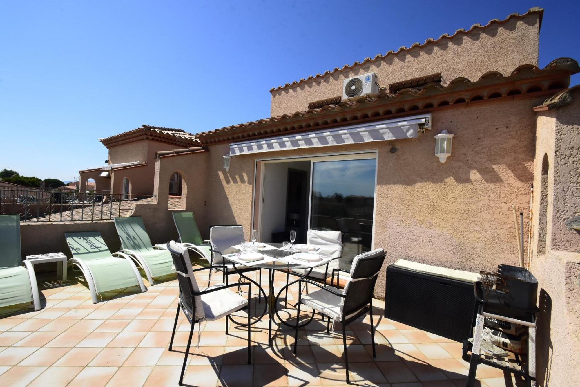Les 2 Dauphins Apartment Le Barcares Exterior photo